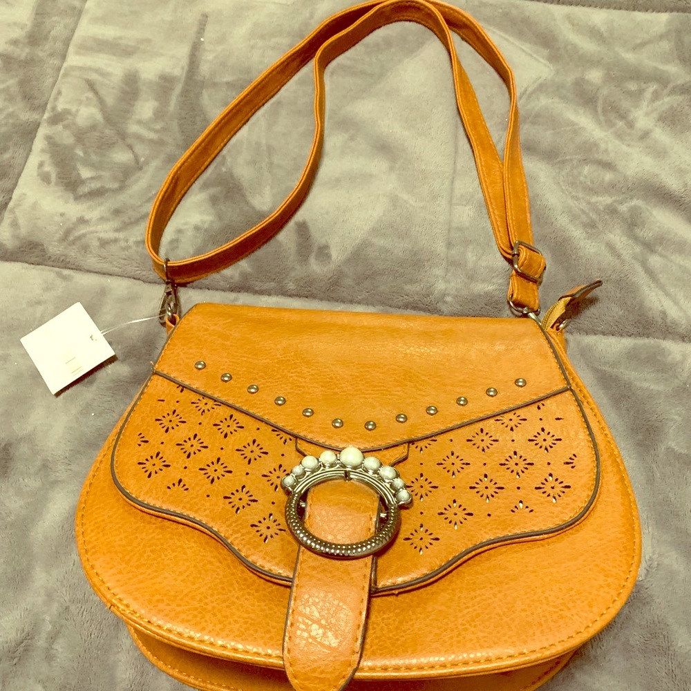 Brand new Women's Leather Crossbody Saddle Bag